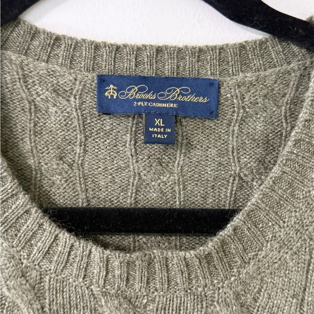 Brooks Brothers Men’s 2-Ply Cashmere Cable Knit Sweater Size XL - Picture 2 of 8
